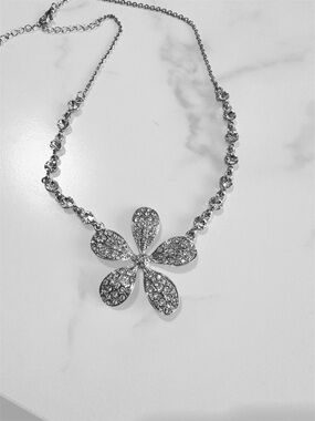Y2K Rhinestone Flower Brooch Choker Necklace Bling Baddie Maximalist